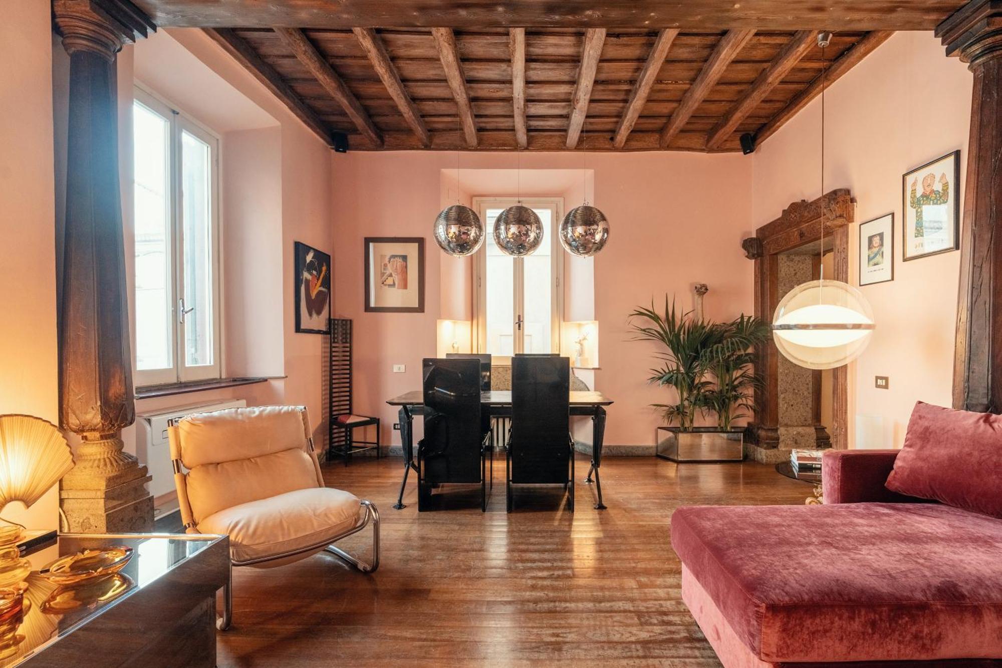 Charme In Piazza Monti Apartment *